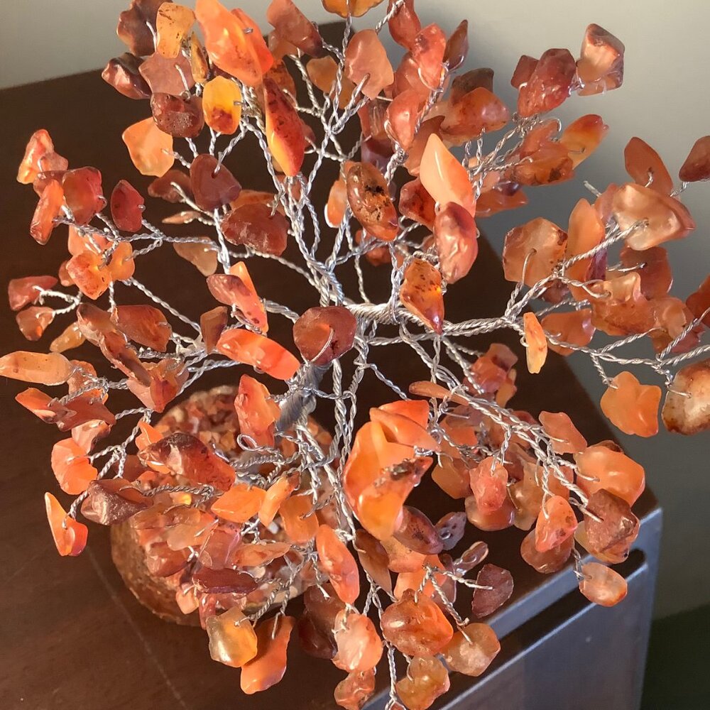 EUC Choice of Natural Carnelian, Peridot or Rose Quartz  and Wire Tree of Life - Picture 12 of 15